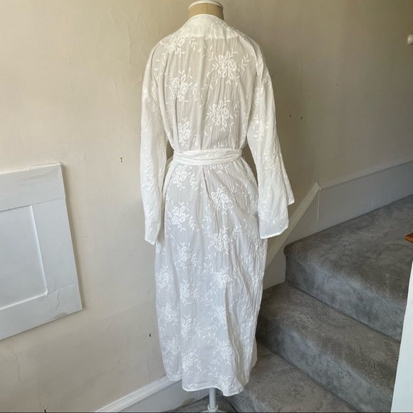 Lovers and Friends White Cotton Belted Floral Embroidered Kate Kimono Size XS - Picture 7 of 11